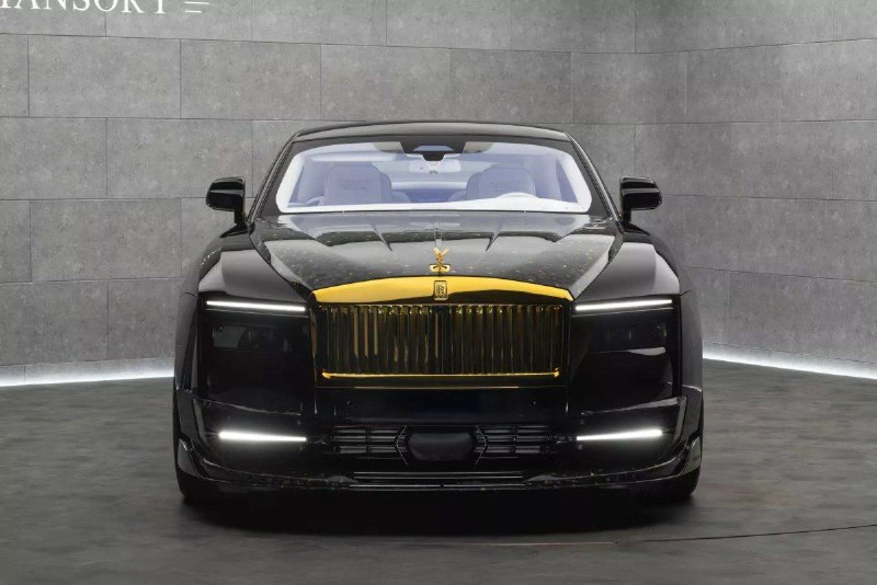 Этот электрический Rolls-Royce стоимостью 1,6 миллиона долларов оснащен динамиками, имитирующими зву 1