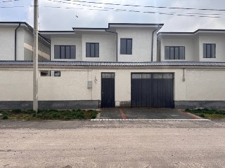 Cottage for sale, 3 sotok plot, house area 300m2