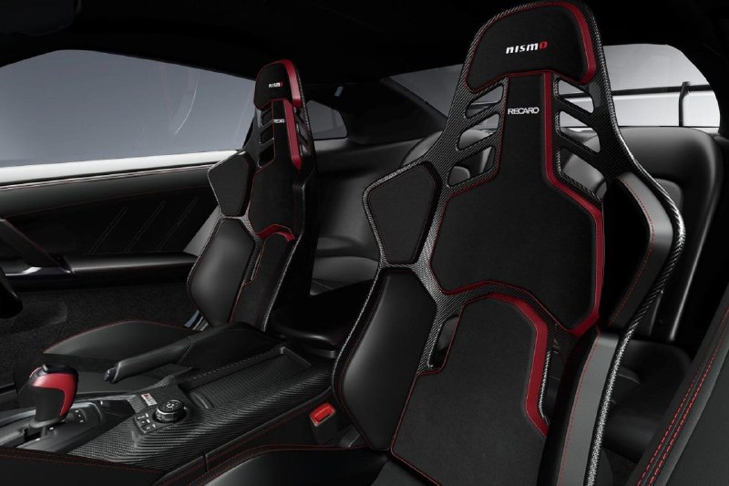 Nissan GT-R Nismo лишили карбоновых сидений из-за подушек безопасности 2