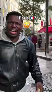בלוגר אפריקאי הגיע לצרפת והיה "מופתע" מאוד לראות כל כך הרבה שחורים בפריז.