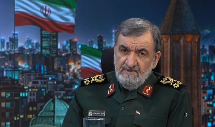 دیده بان ایران: ✅ دبیر شورایعالی امنیت ملی: 🔴تنگه هرمز تا عمل آمریکا به تعهداتش بسته است🔴یال و کوپال اف ۳۵ ریخته است🔴اگر کشورهای اطراف ا