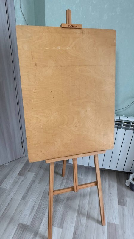 Мольберт Pinax «Лира LE-01 °C» бук — фото 1