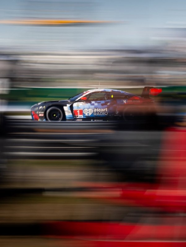 BMW Motorsport 4