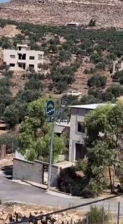 مستوطنون يستولون على مركبة فلسطيني شمال شرق رام الله