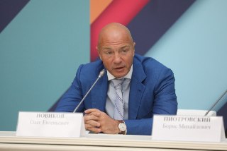 ⚡️ Издатели попросили не изымать книги нежелательных организаций и иноагентов, выпущенные до присвоения токсичного статуса, — под угрозой более половины библиотечных фондов РоссииГендиректор книжного издательства «Эксмо-АСТ» Олег Новиков, выступая на засед