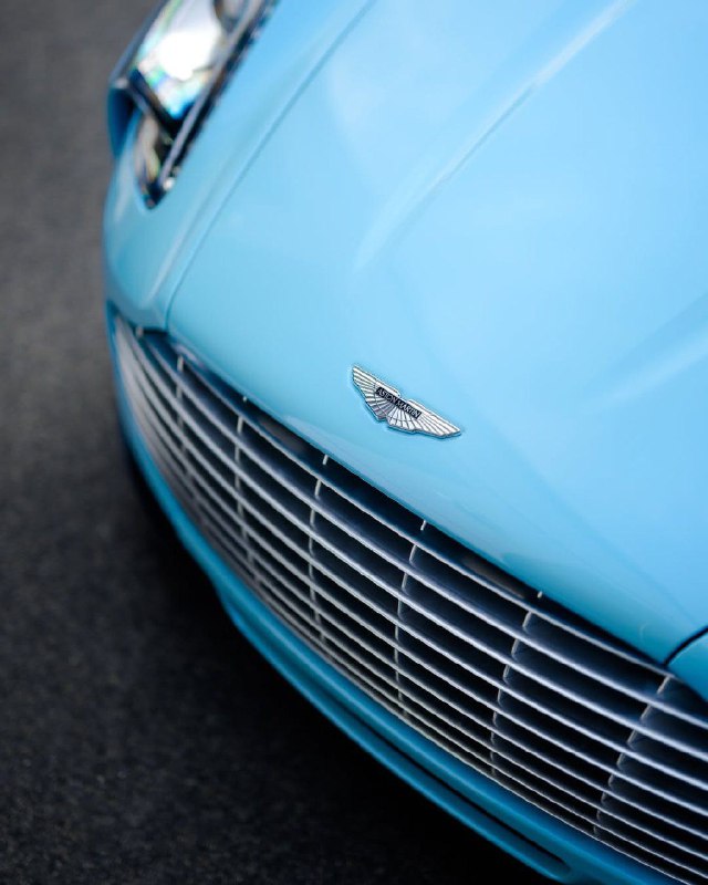 Aston Martin 1-77 10