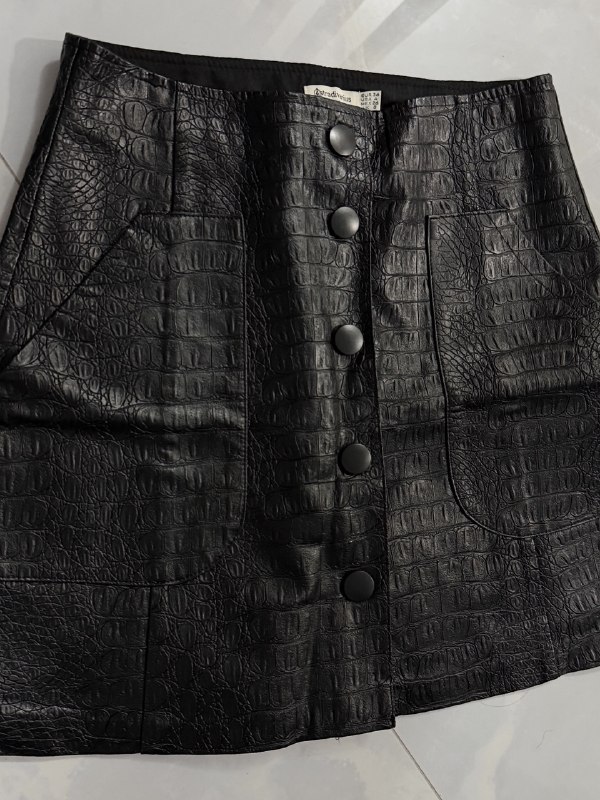 Юбка новая 50 лар (36р) — фото 1