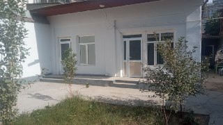 Yakkasaroy 3 - sotux Uchastka Xovli sotiladi
3 - sotux 
4 - xona
Arent