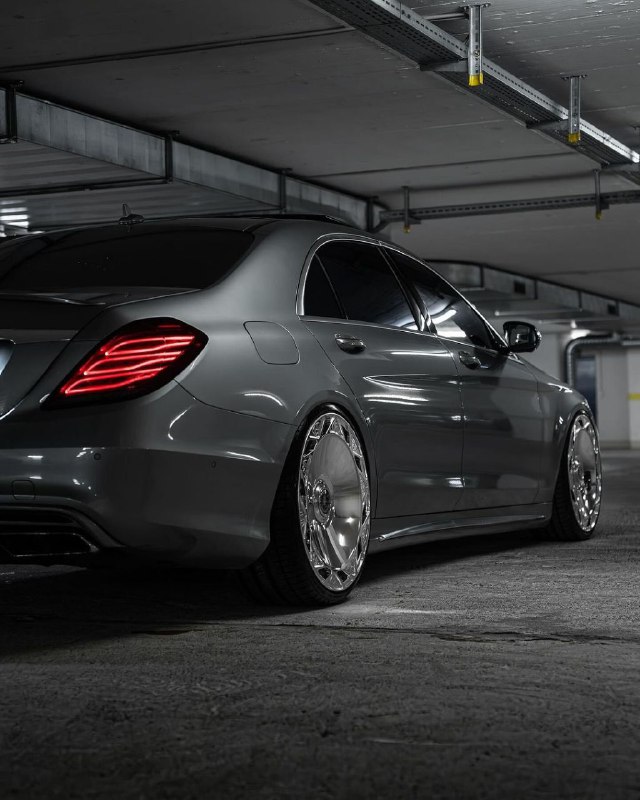 Mercedes Benz 4