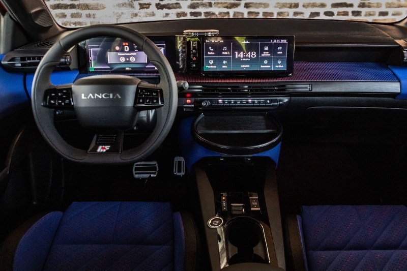 Lancia возродила спортивную линейку HF 3