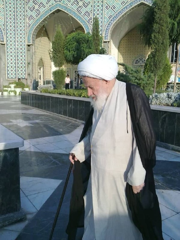 وارثون: حضرت آیت الله محفوظی : گمان نکن که پس از محکم شدن ریشهٔ گناهان ، انسان بتواند توبه نماید یا آن که بتواند به شرایط آن قیا