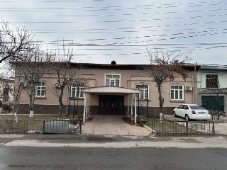 O’rikzor mahallada 6sotixli uchaska, uy sotiladi.