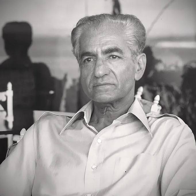 Reza Pahlavi | رضا پهلوی: چهل و شش سال از درگذشت پدرم می‌گذرد، اما او امروز زنده‌ترین چهره سیاسی در پیشگاه تاریخ و دل ایرانیان است.شعله عشق ملت ای