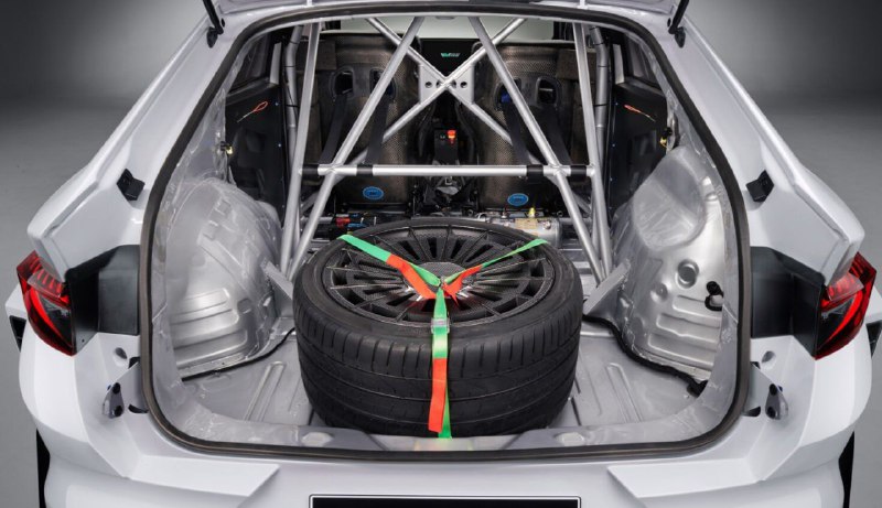 Skoda представила экстремальную версию кроссовера Enyaq — RS Race 4