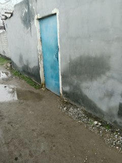 Urgent sale of a house in Zangiota district, 6 km from the metro.
