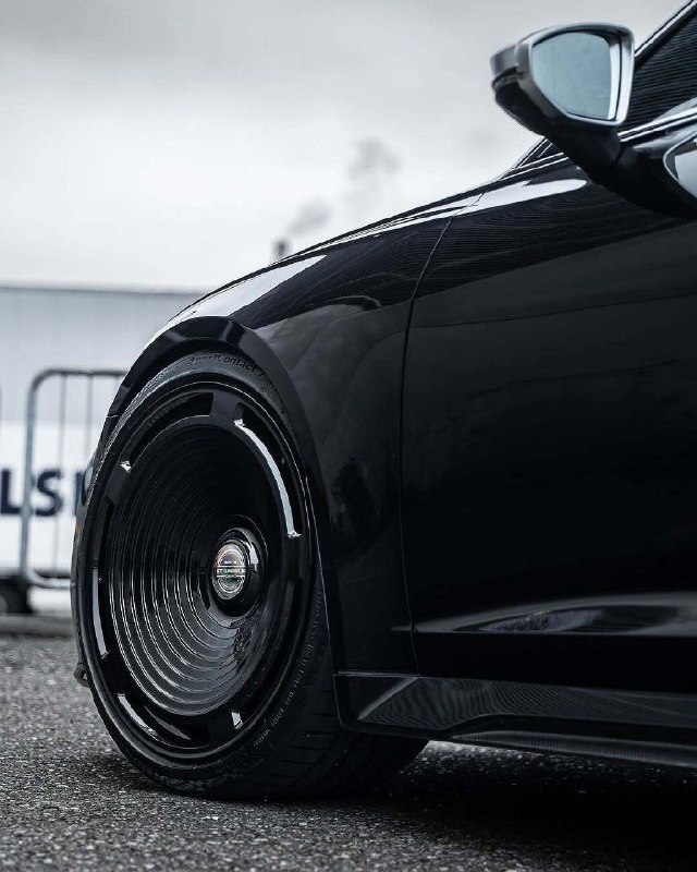 Audi RS6 8