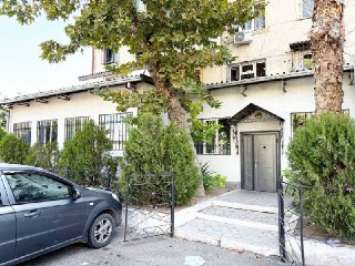 Чилонзор Спортовар 400м2 нежилой жой сотилади парковка бемалол