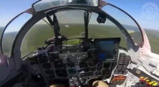 🔴🇷🇺🇺🇦 מטוס קרב מיג-29Amu1 אוקראיני השמיד טיל S8000 רוסי "בנדרול" בגובה נמוך עם טיל R-60.