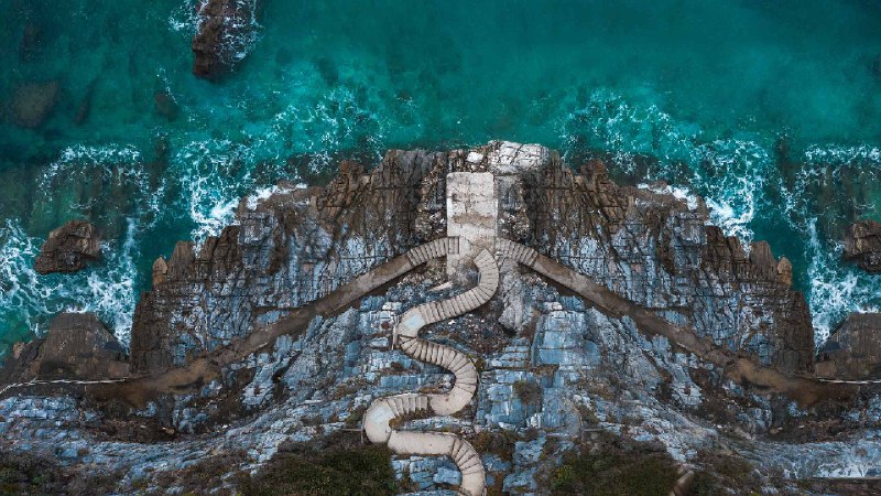 Stairs on the shoreline at Mylopotamos Beach, Thessaly, Greece (© Orestis Zoumpos/Amazing Aerial Agency)January 10, 2024 at 07:00AM