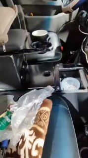 כוחות ישראל גונבים סכום כסף מנהג פלסטיני בעת שחלף ליד כיכר ג'בא בג'נין.