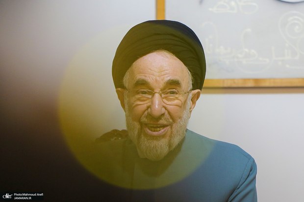 جماران: 🔴 سید محمد خاتمی: بعد از جنگ فرصتی فوق العاده برای کشور و مردم پدید آمد که جلوه آن را در تفاهم نامه ژنو می بینیم🔴 باید ش