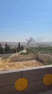 ️🇸🇾 פיצוץ אירע במחסן תחמושת בכביש סרמדה באידליב, סוריה.