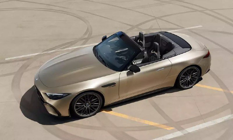 Mercedes-AMG представил «золотую» спец-версию родстера SL 63