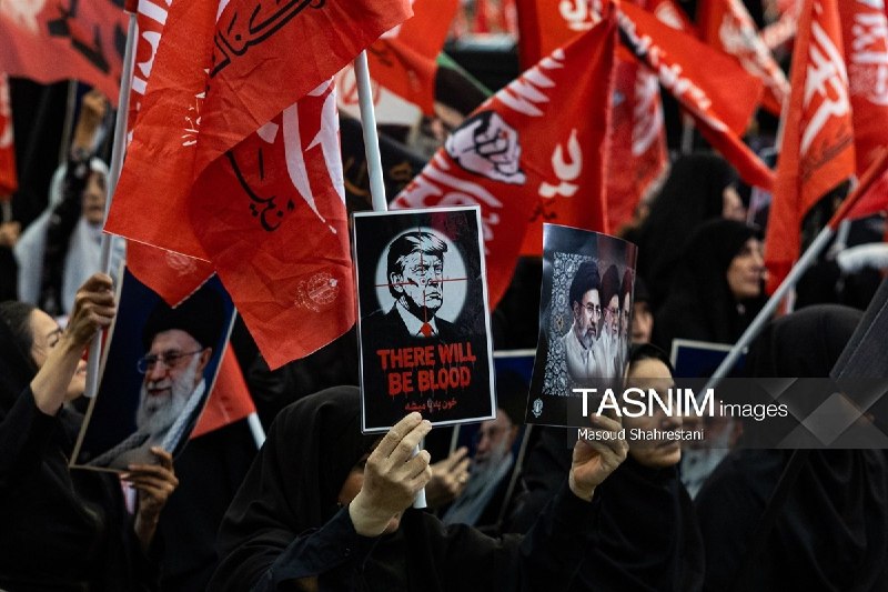 اﻧﻌﻜﺎﺱ ﺑﻨﺎﺏ: مراسم بزرگداشت چهلم «آقای شهید ایران» - ۱ 🔹مراسم بزرگداشت چهلم امام شهید امت عصر امروز با حضور اقشار مختلف مردم و جمعی ا