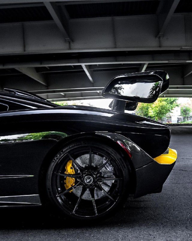 McLaren Senna 6