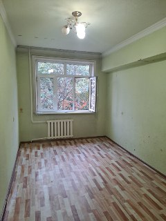 2 хонали  Кора-камиш 2 / 3 да сотилади. 52,300$