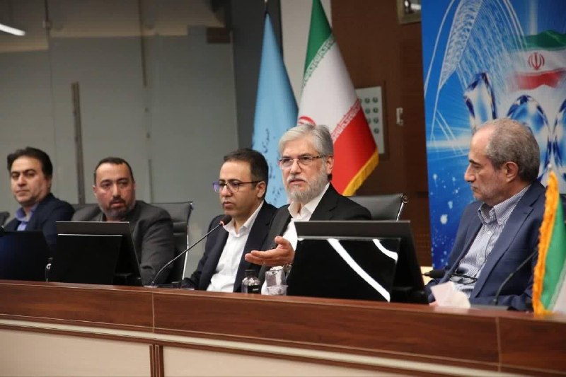سیمایی: مراقب باشید پارکهای علم و فناوری گرفتار تورم مقررات نشوند — ایرنا (تلگرام)