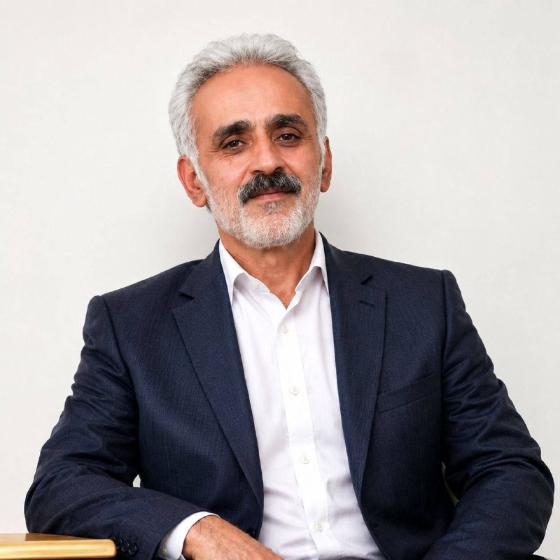 قراخیل آنلاین: گذشته سالی و رویت ندیدیمگلی از گلشن رویت نچیدیمرسیده سالگرد تو ولی مابه قدر سال‌ها محنت کشیدیمهجدهمین سالگرد درگذشت مرحو