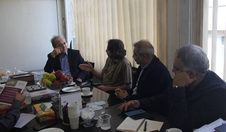 The need to support the performing arts and hold an artistic research festival.
