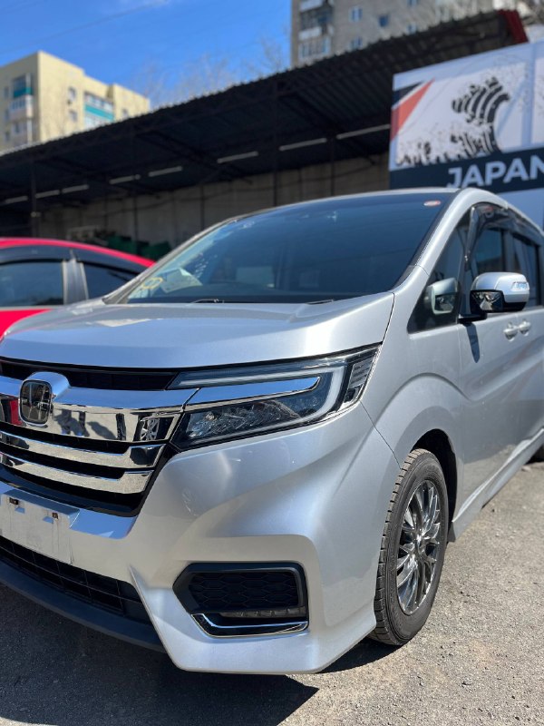 Honda Stepwgn 2018 фото 4