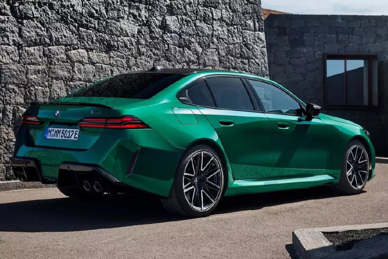 Глава BMW M признал, что его раздражает критика новой M5Фрэнк Ван Мил высказался