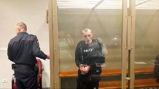 Участнику военных действий в Украине дали пожизненный срок за убийство аниматоров Краснодарский краевой суд приговорил Демьяна Кеворкьяна к пожизненному лишению свободы по делу об убийстве аниматоров Кирилла Чубко и Татьяны Мостыко, передает «Коммерсантъ».