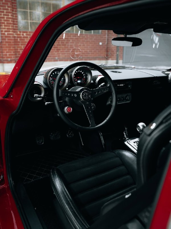 Модель totem GT Super отдает дань уважения легендарному Quadrifoglio от Alfa Romeo — четырехлистному 2