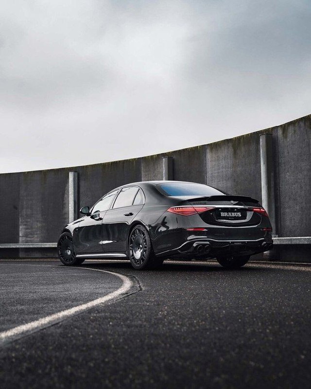 Mercedes benz s class (w223) Brabus 7