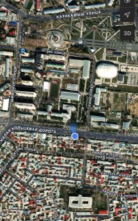 Продается дом вдоль дороги.