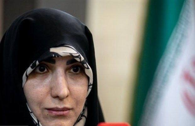 اخبار روز اقتصادی: ✅افزایش تعرفه خودروهای وارداتی برخلاف بودجه 1405 و غیرقانونی استزینب قیصری، عضو هیئت‌ رئیسه کمیسیون صنایع و معادن مجلس:🔹