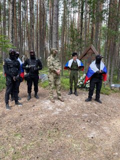 🌐  Провокации на кладбище Сандармох, санкции против «Озон Банка», визит главы МИД Азербайджана в Киев. Что еще произошло к 19:00 мск:🔹 Регионы. В Карелии неизвестные вновь устроили провокацию на мемориальном кладбище Сандармох во время памятного мероприяти