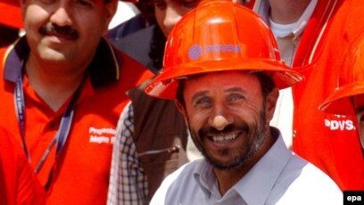 بولتن نیوز: کالبدشکافی دو دهه دلاریسازی نفت، انتقال رانت و فرسایش قدرت خرید ایرانیانکودتای خاموش در بشکههای نفت؛ چگونه از دولت احم