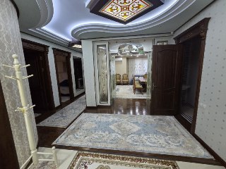 Арендага куйилади 3 хона 1 кухния 2 санузел 1-этаж