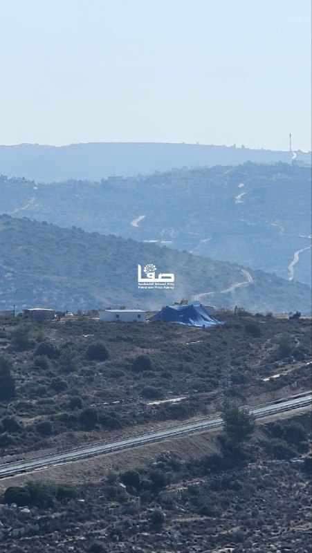 مستوطنون يوسّعون بؤرة استيطانية على جبل مصطفى العلي برام الله