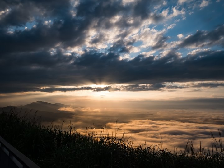 九份‖山巒與海域的金色交叉點
