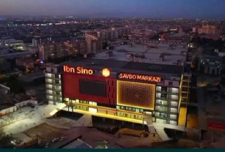 Srocna Do'kon sotiladi Stroy mart Ibn sino savdo markazida