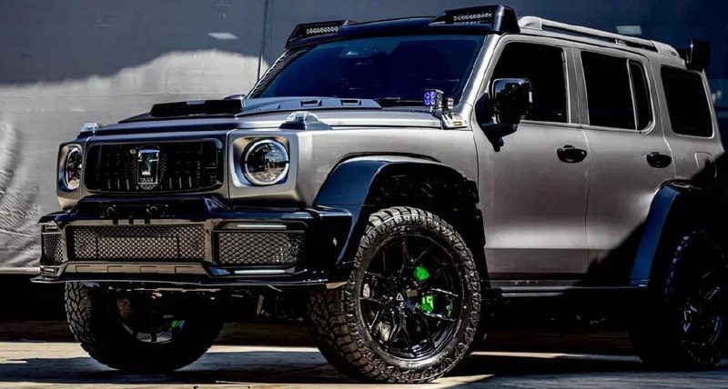 В Таиланде Tank 300 переделали в G-Class Brabus 2