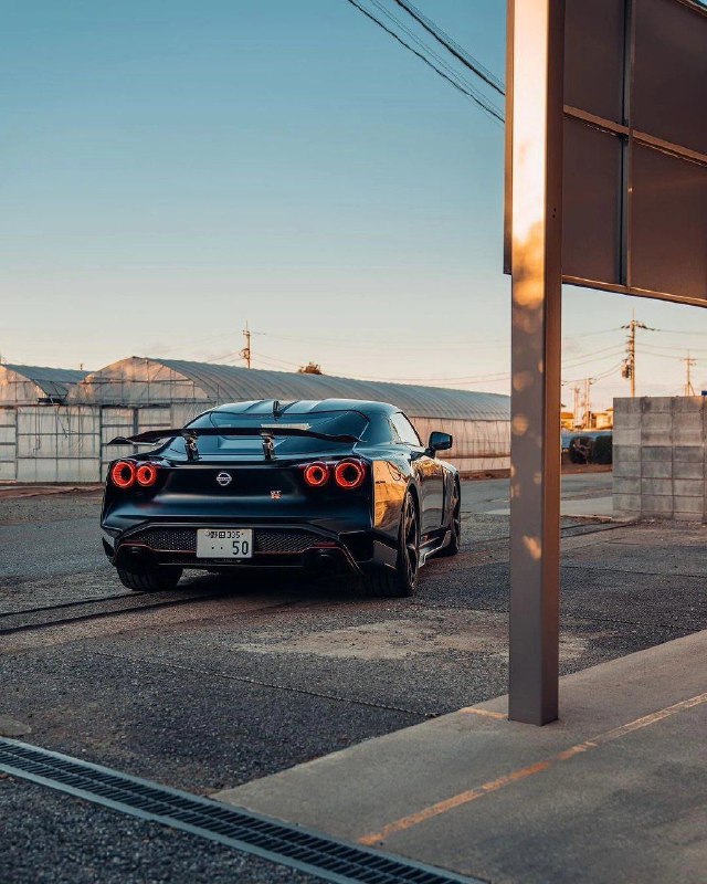 Nissan GT-R50 от Italdesign 3