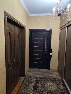 Продаётся 4 комнатная кв Французская постройка (м/в 40-пабеда кв-1 )