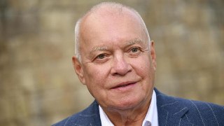 Дмитрий Киселев перестанет быть ведущим программы «Вести недели» после 14 лет работы на этой должности. Новым ведущим станет Евгений Попов, сообщает пресс-служба ВГТРК.Киселев, в свою очередь, запускает на телеканале «Россия» авторскую программу под назван